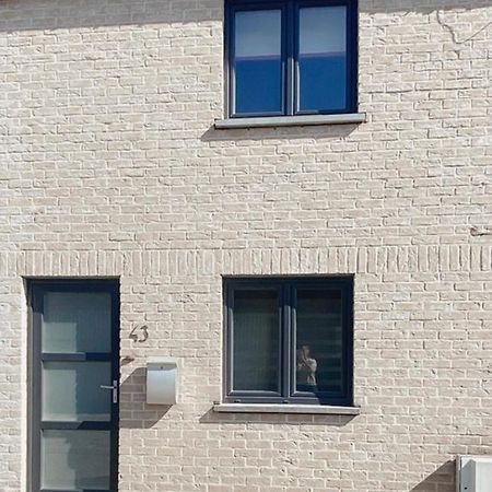 Maison A 3,2Km De L'Aeroport 샤를루아 외부 사진